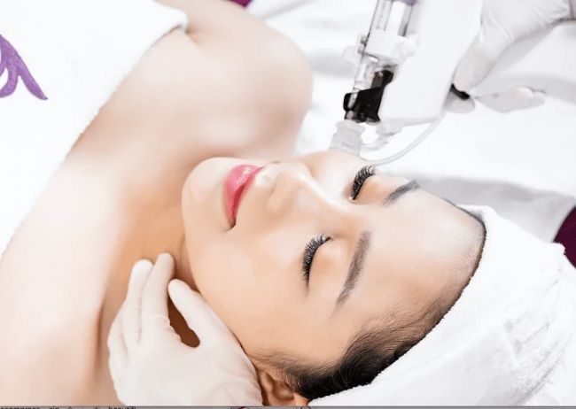 Cấy trắng giúp mờ thâm nám, mụn, thu nhỏ lỗ chân lông, tăng độ đàn hồi và bật tone ngay từ buổi đầu.