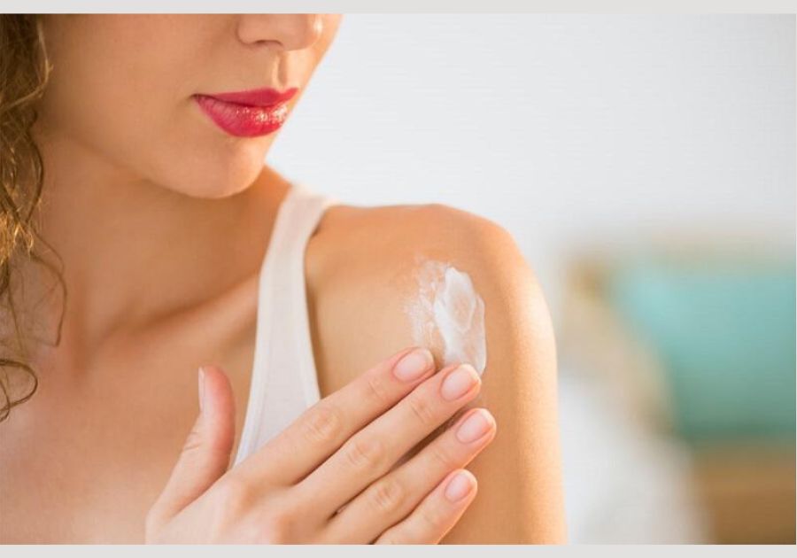 Tắm trắng hợp với người da không đều màu, cháy nắng, nhạy cảm, ưu tiên độ an toàn cao và không muốn xâm lấn.