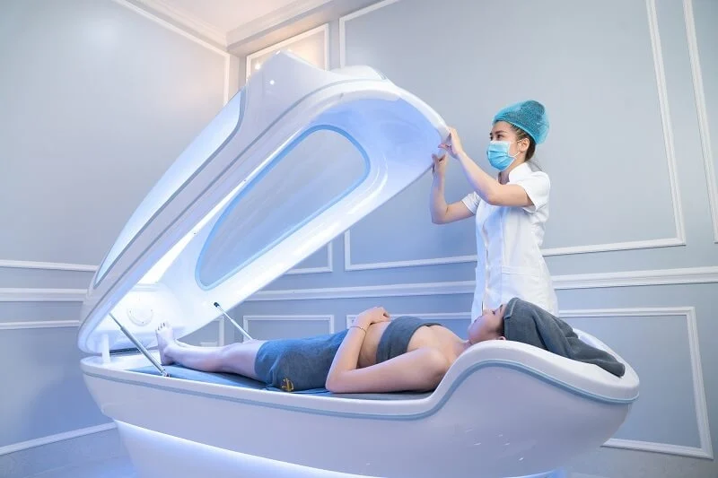 Tắm trắng phi thuyền có ảnh hưởng đến thai nhi không?