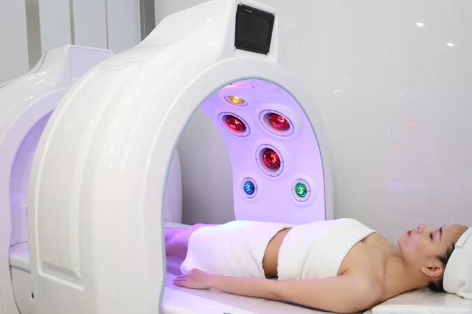 Tình trạng nền da quyết định tốc độ bật tông: da ngăm sạm bẩm sinh hay cháy nắng lâu năm đòi hỏi liệu trình nhiều buổi hơn so với làn da vốn sáng màu.